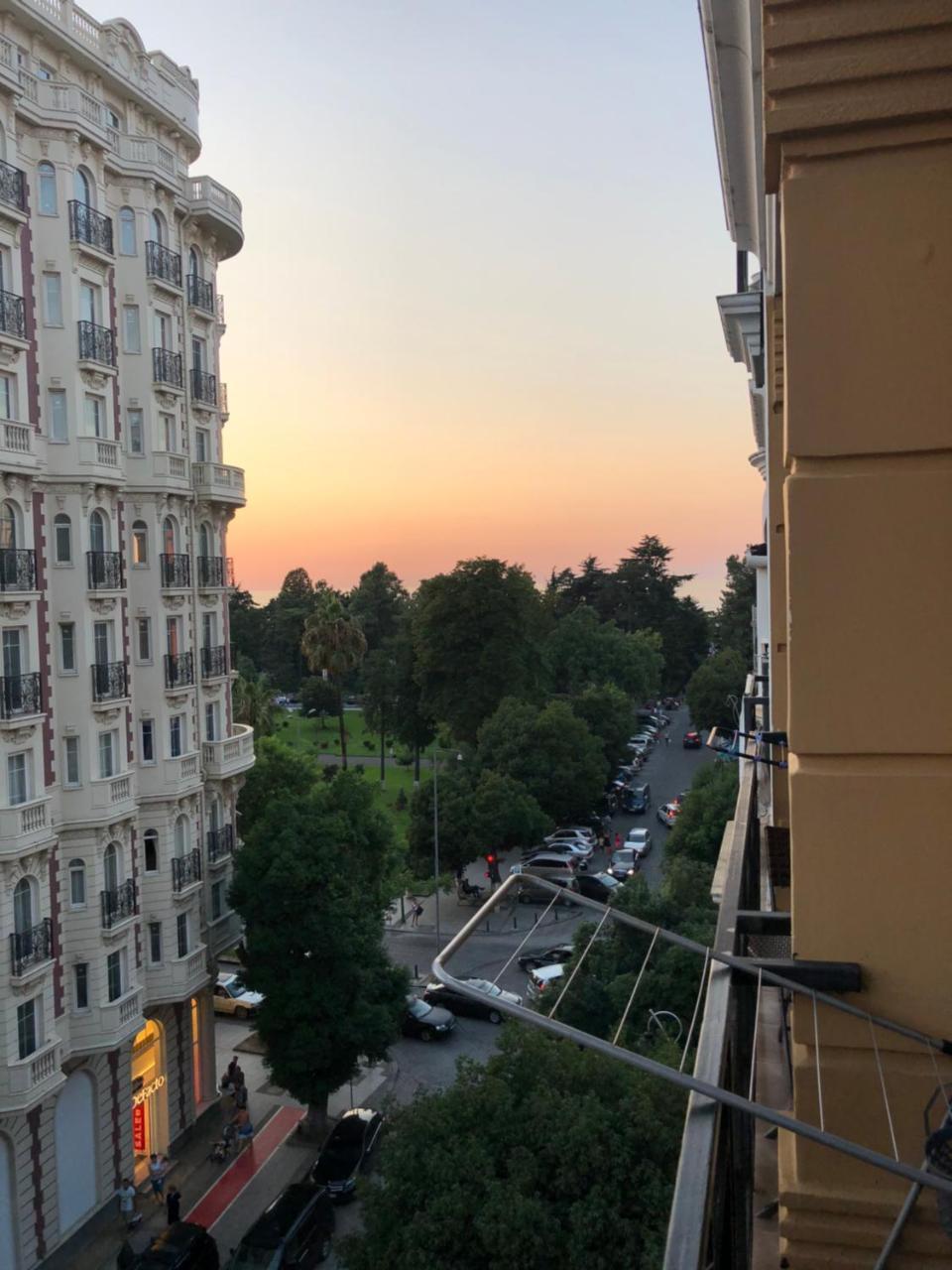 Apartment Gio Batumi Zewnętrze zdjęcie